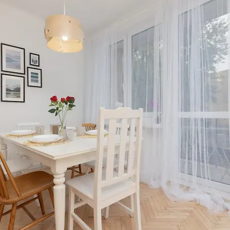 Spacious & Comfortable Rajska With Balcony By Renters