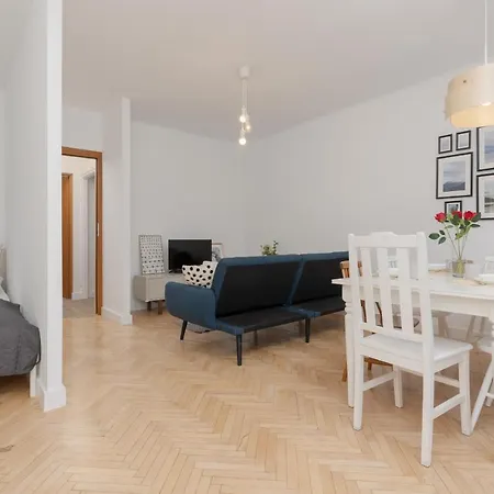 Apartment Spacious & Comfortable Rajska With Balcony By Renters *